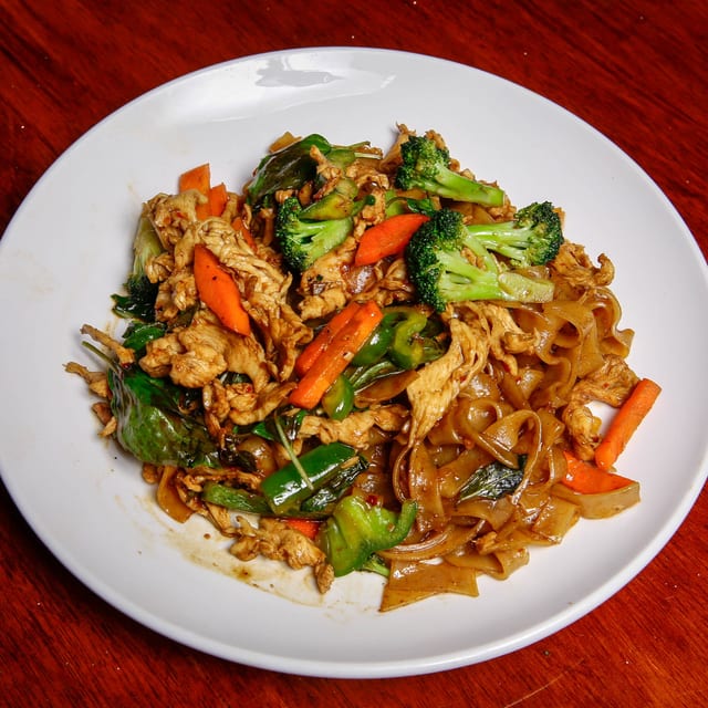 Drunken Green Kale Noodle.