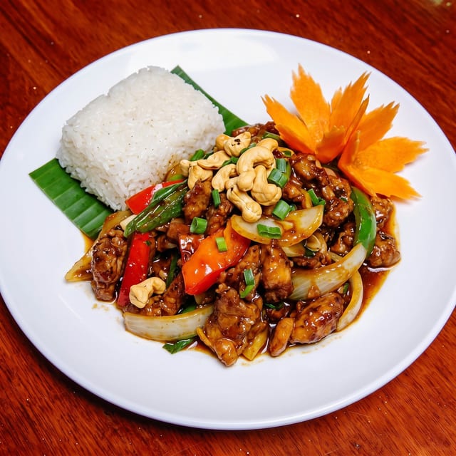 Phad Chicken Cashew Nut.